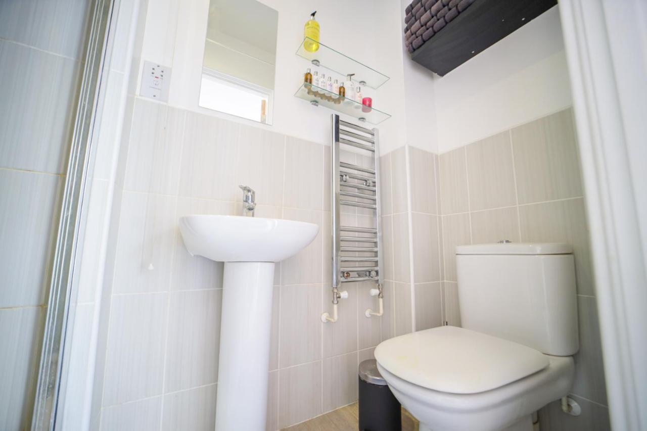 3 Bedroom House In Birmingham City Centre - Sleeps 6 Екстериор снимка